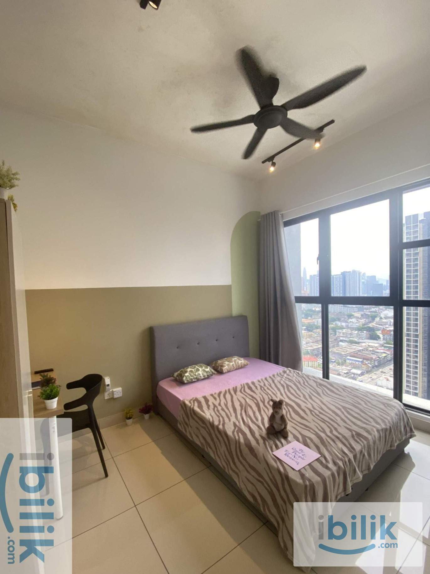 🛏️ Convenient Stay | Public Transport Friendly - Image 2
