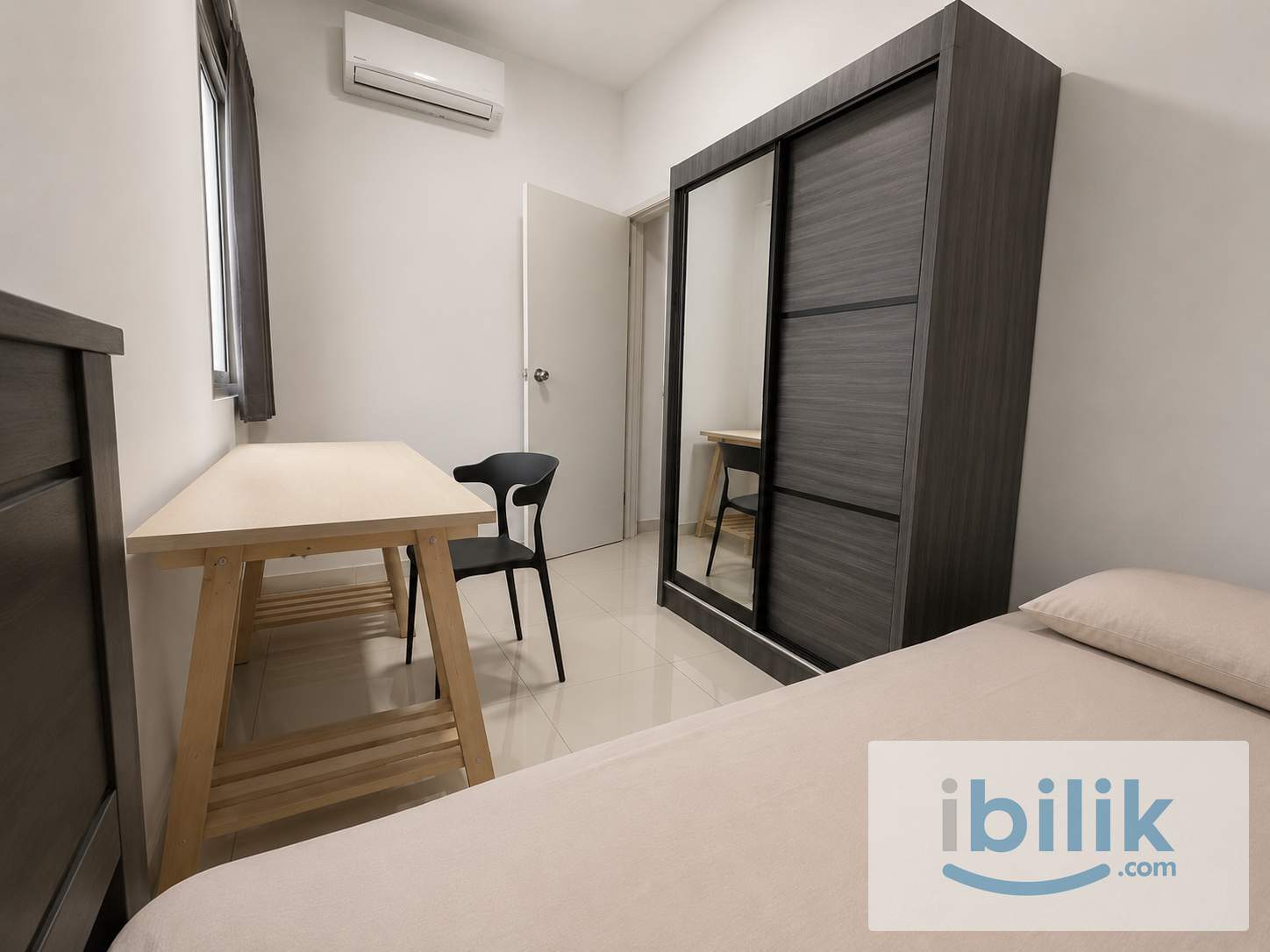 PV9 Single Room - Image 2