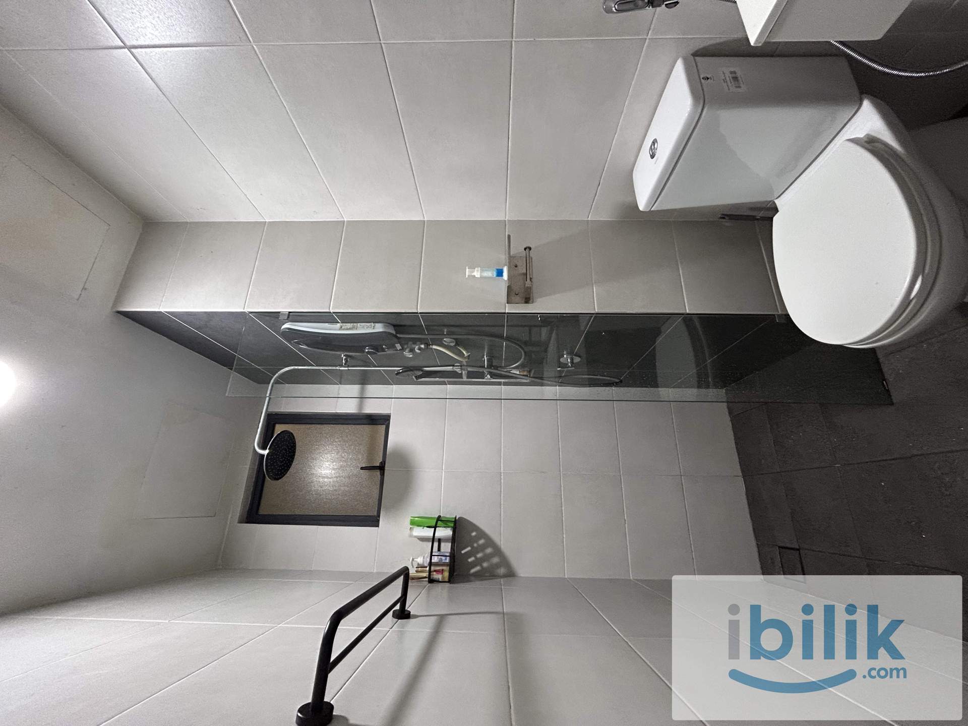 PV9 Single Room - Image 3