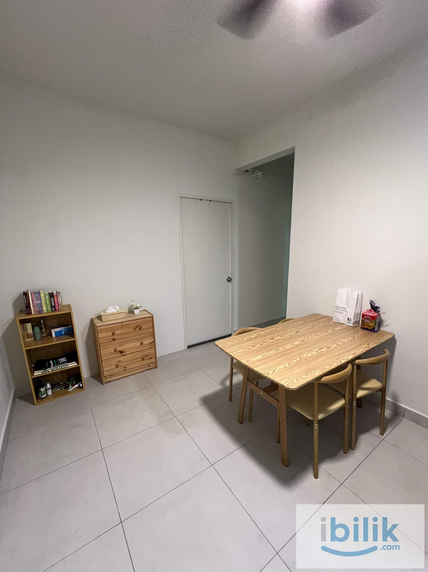 Majestic Maxim Small Room - Image 2