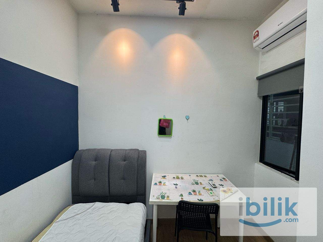 The Greens @ Subang West Single Bed Room with window & AC & Wall Fan - Image 1