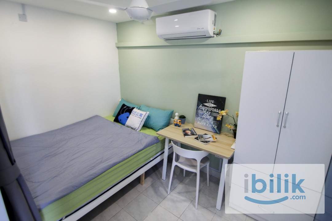 Kenanga Point Medium Room with Window & A/C - Image 6