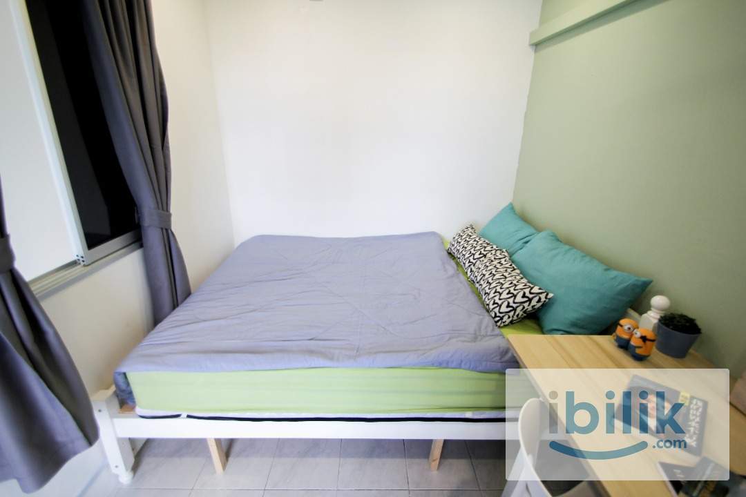 Kenanga Point Medium Room with Window & A/C - Image 7