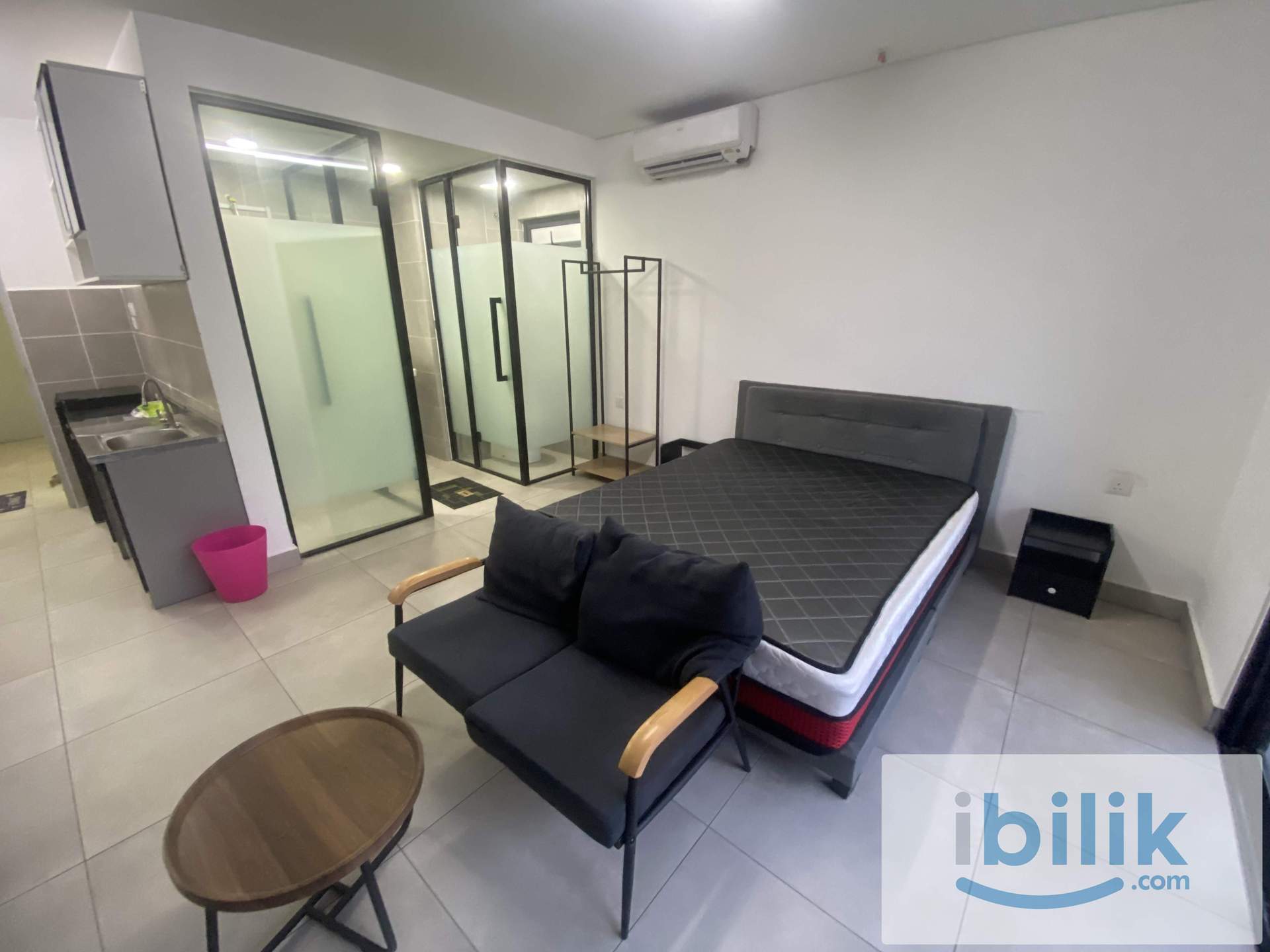 Spacious 646sqft Unit Studio w/ Balcony (FEMALE ONLY) - Image 4