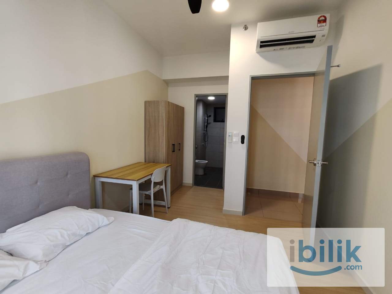 Master Room @ M LUNA / M-LUNA Residence, Kepong, Kiara Bay, Metropolitan Park, MRT Sri Delima, Aeon Kepong Utama - Image 1