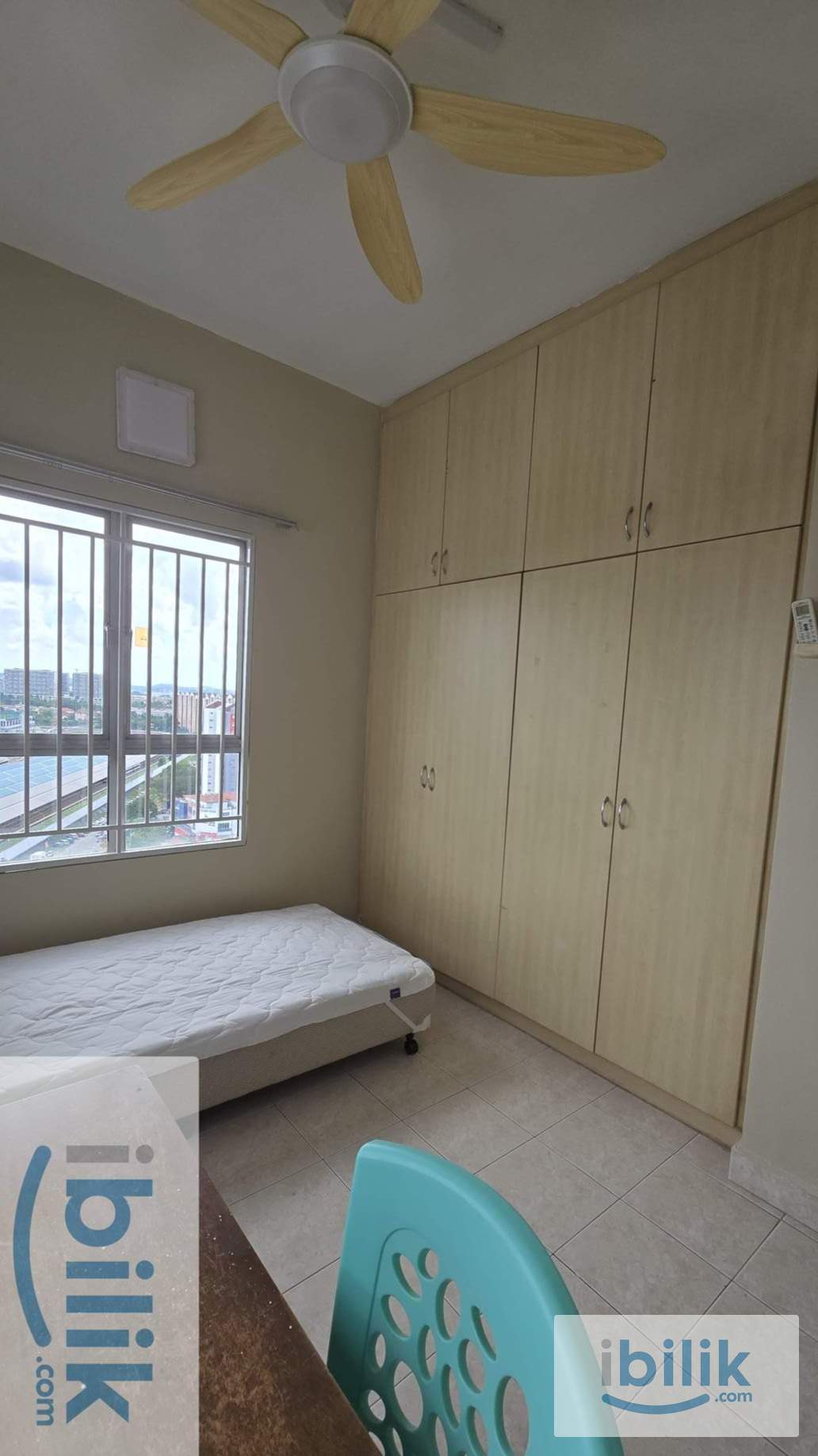 Middle Room - Image 1