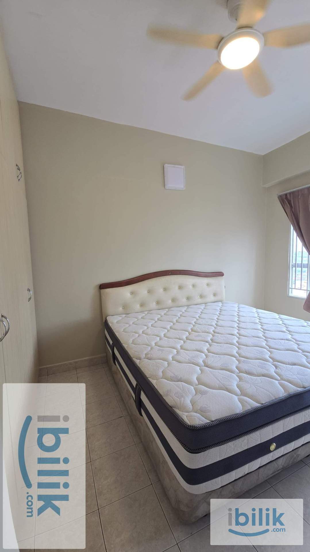 Master Bedroom next to LRT station  - Image 1