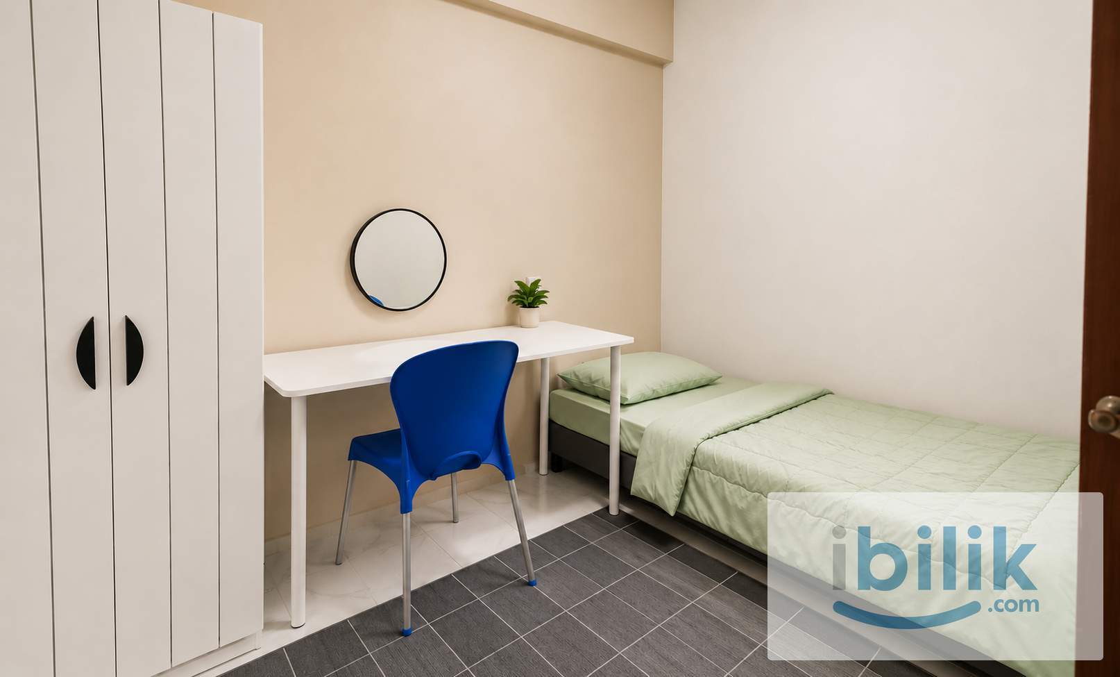  Fully Furnished Room with All Amenities | Prime Location Near USM & Lam Wah Ee - Image 2