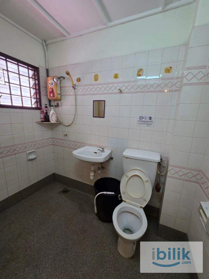 ‼️Cozy Medium room for rent 📍SS 23 Taman Sea - Image 2