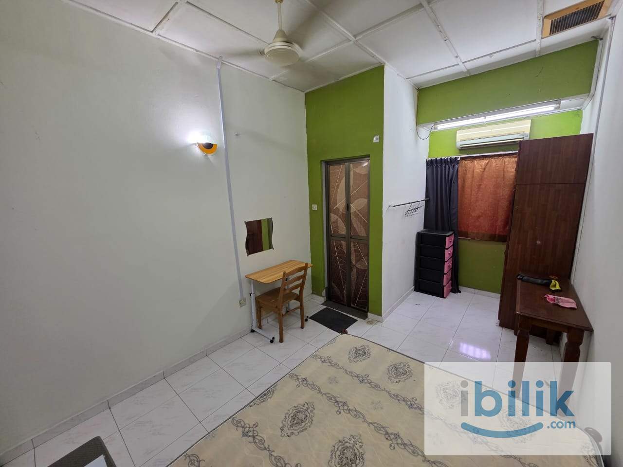 ⚡ Ready to Move In Room in Sri Kembangan | Aircond + WiFi + Furnished - Image 4