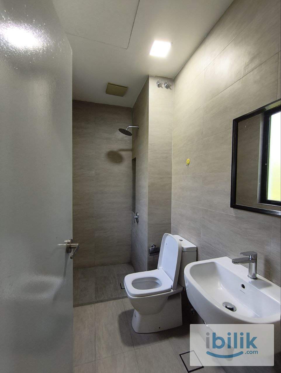 PJ MASTER ROOM | Walking to UM, LRT & Damansara Utama | Room Available Now!! Fully Furnished - Image 2