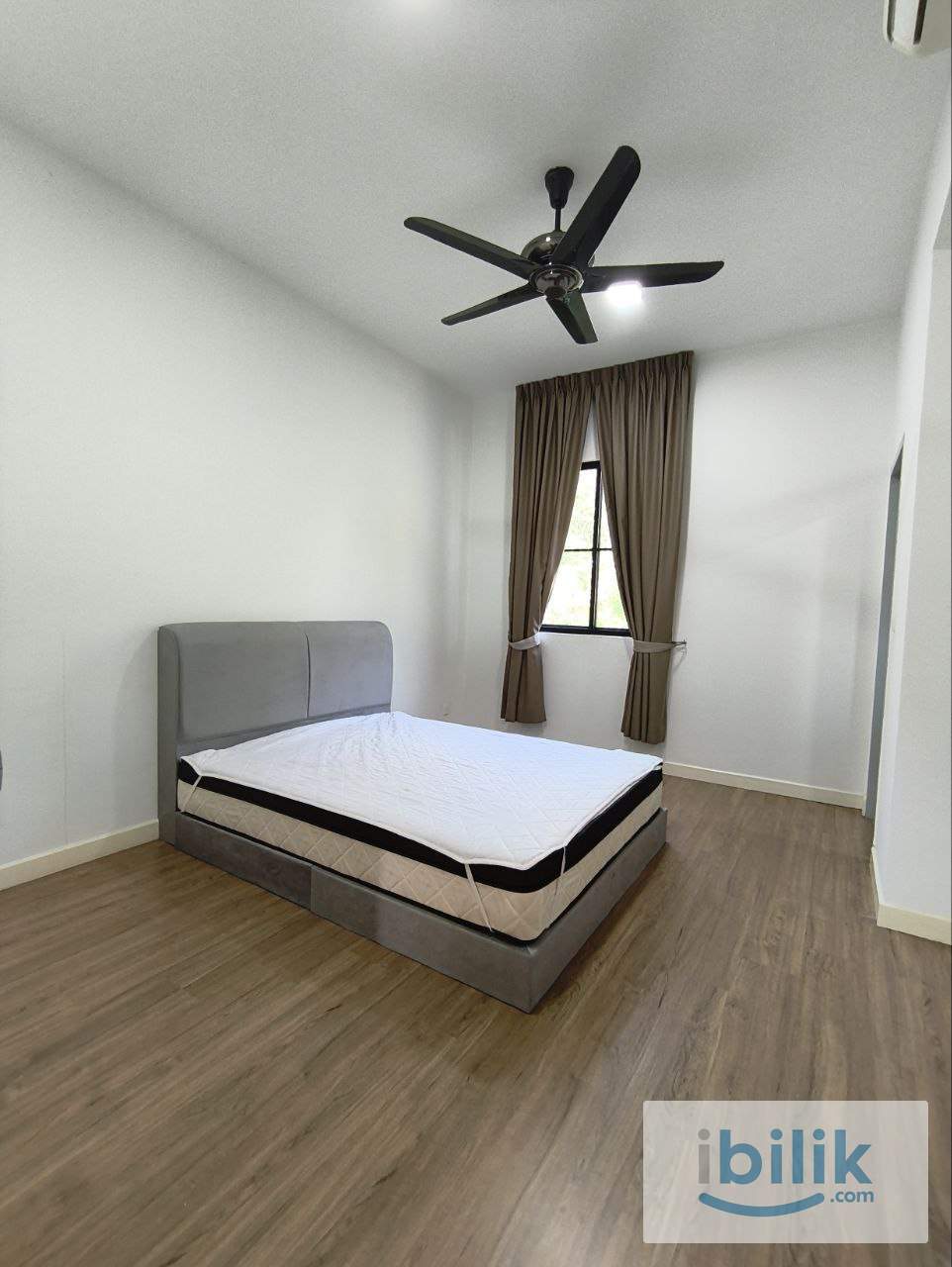 PJ MASTER ROOM | Walking to UM, LRT & Damansara Utama | Room Available Now!! Fully Furnished - Image 1