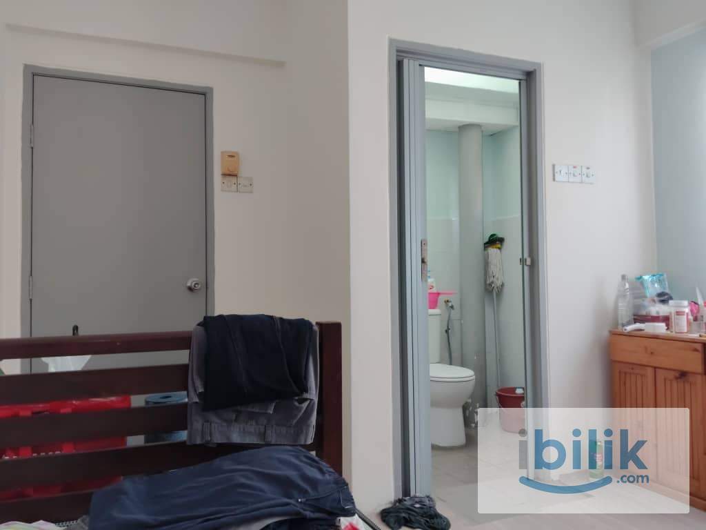 Master bedroom (Meranti apartment USJ 1) - Image 4