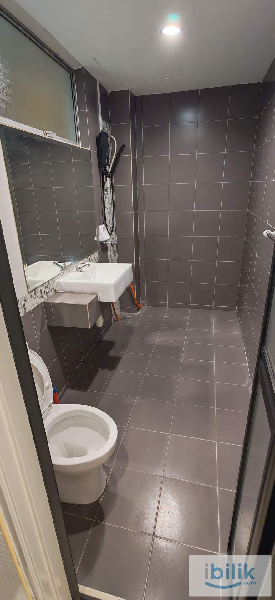 Middel Room - Jalan Sumazau - Image 5