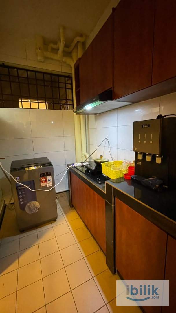 Small Room for rent @ Royal Domain Sri Putramas 2 - Image 2
