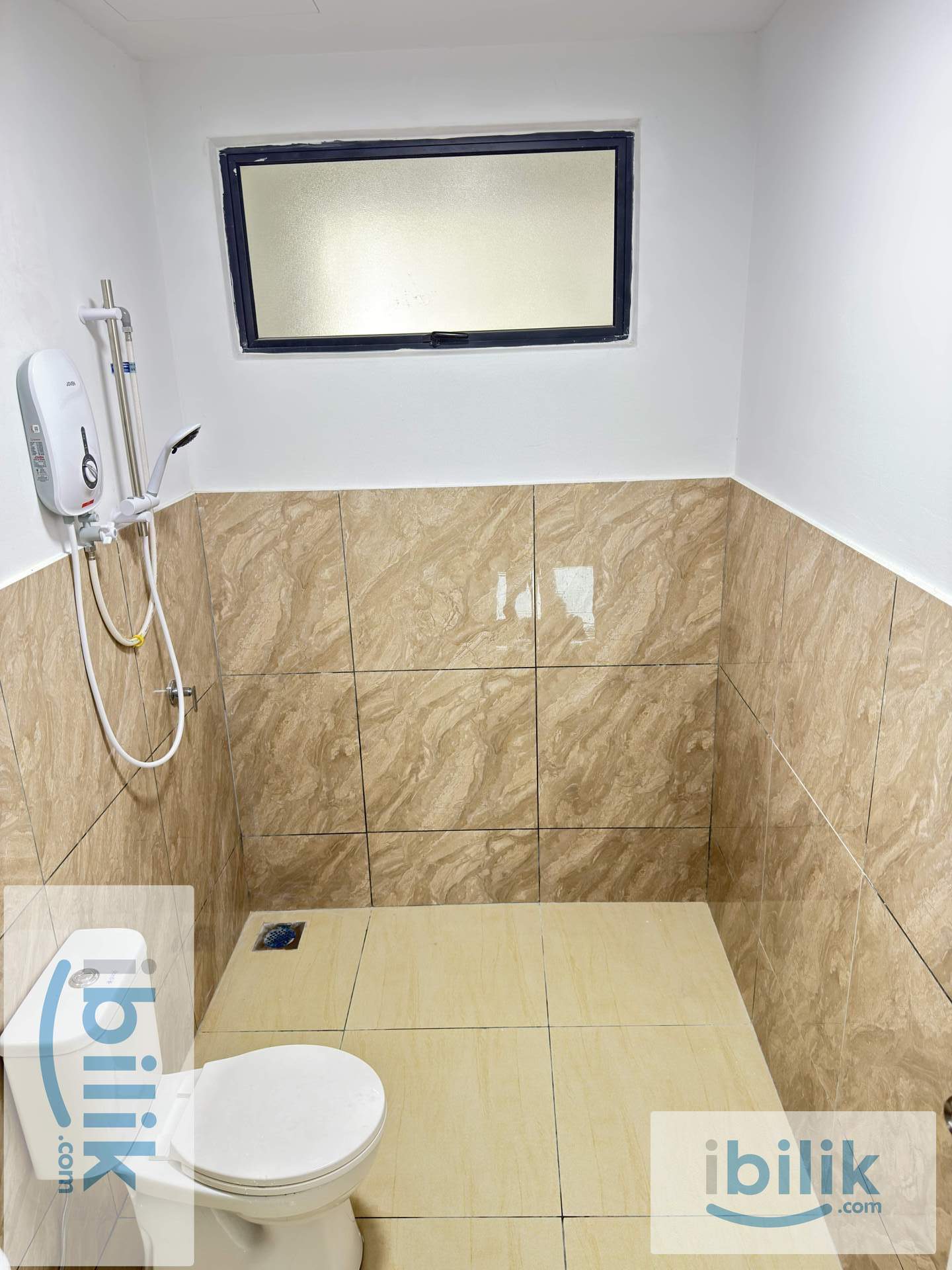Cozy Rent Room Ambience Pulau Gadong Melaka - Image 5