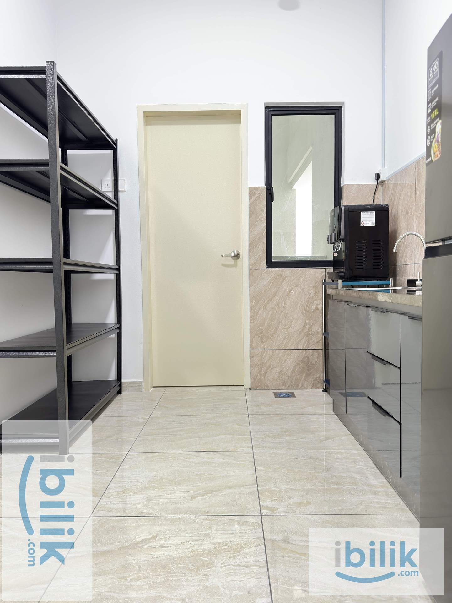 Cozy Rent Room Ambience Pulau Gadong Melaka - Image 6