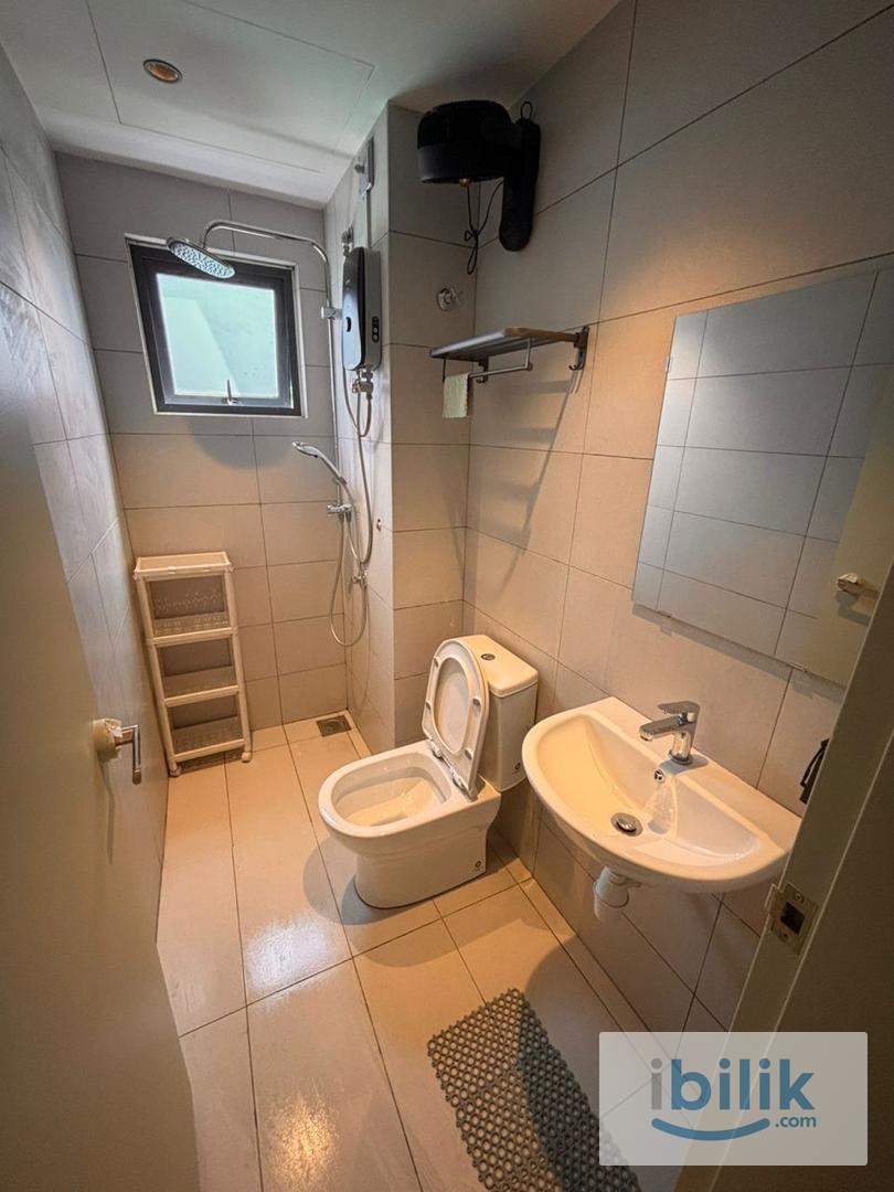 Fully Furnished Master Room @ Seiring Residensi Damaisuria || Near Subang Airport & Kota Damansara - Image 4