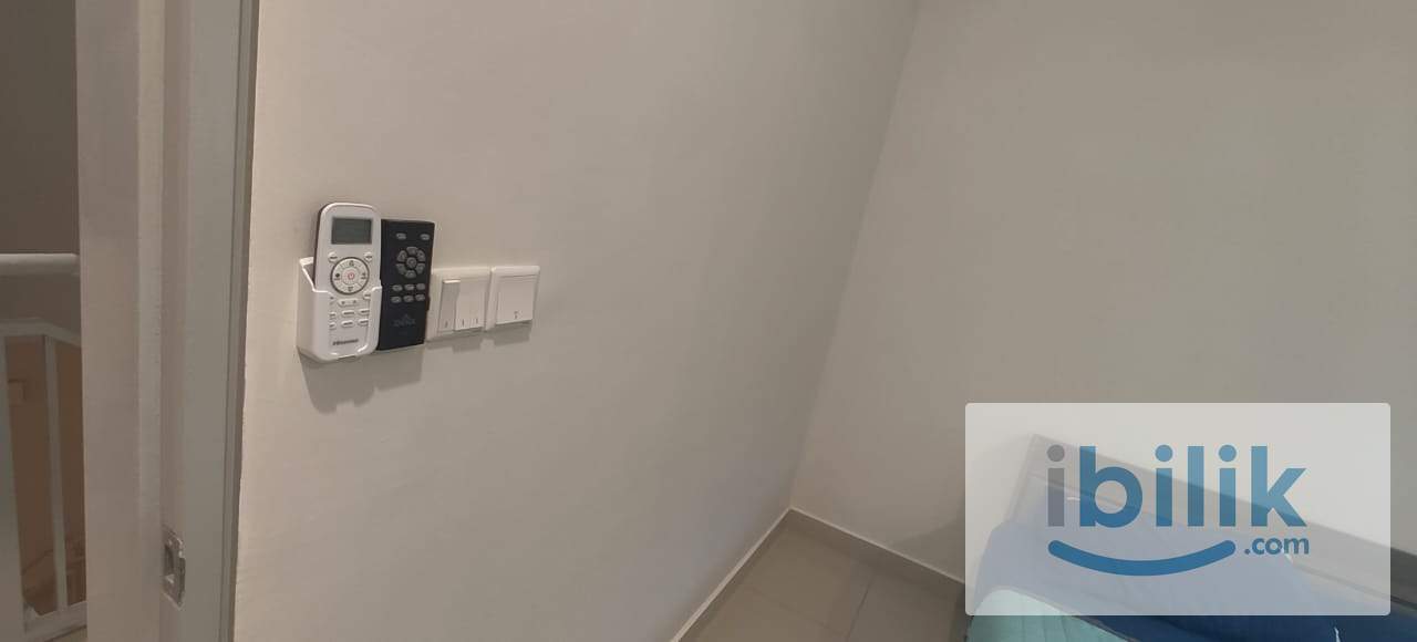 Medium Room - Image 2