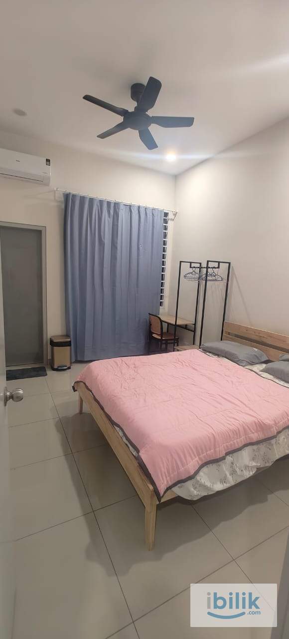 Medium Room - Image 1