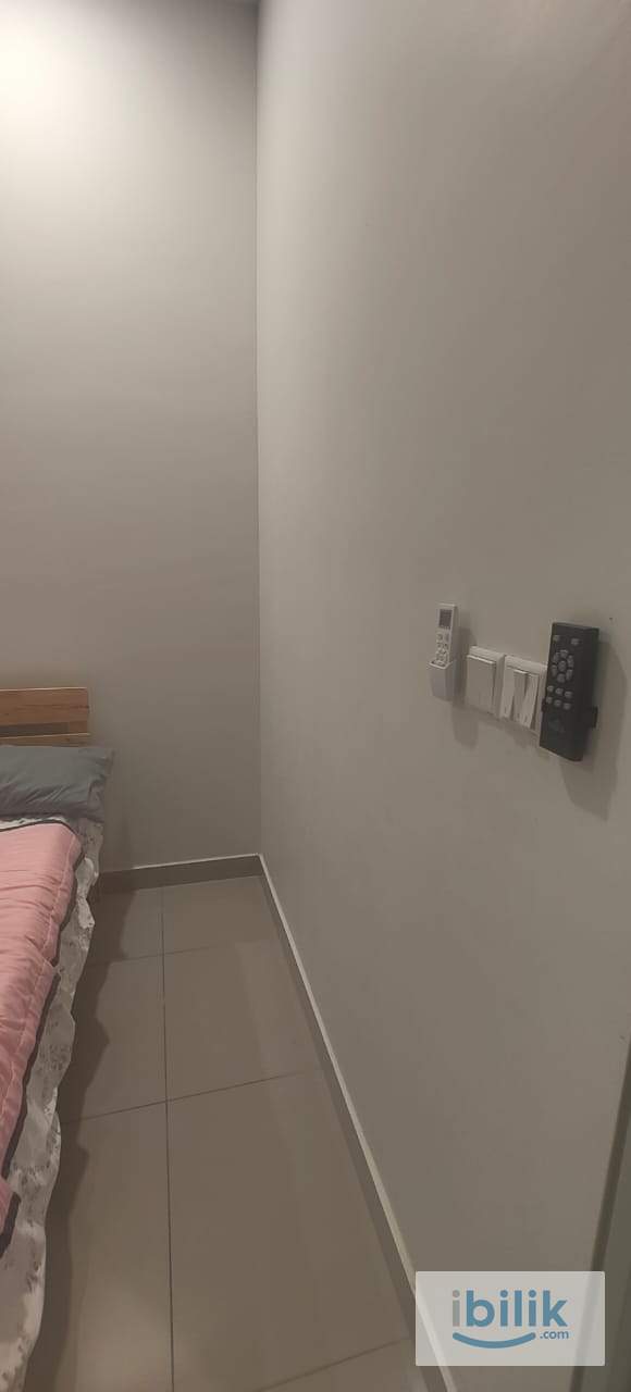 Medium Room - Image 2