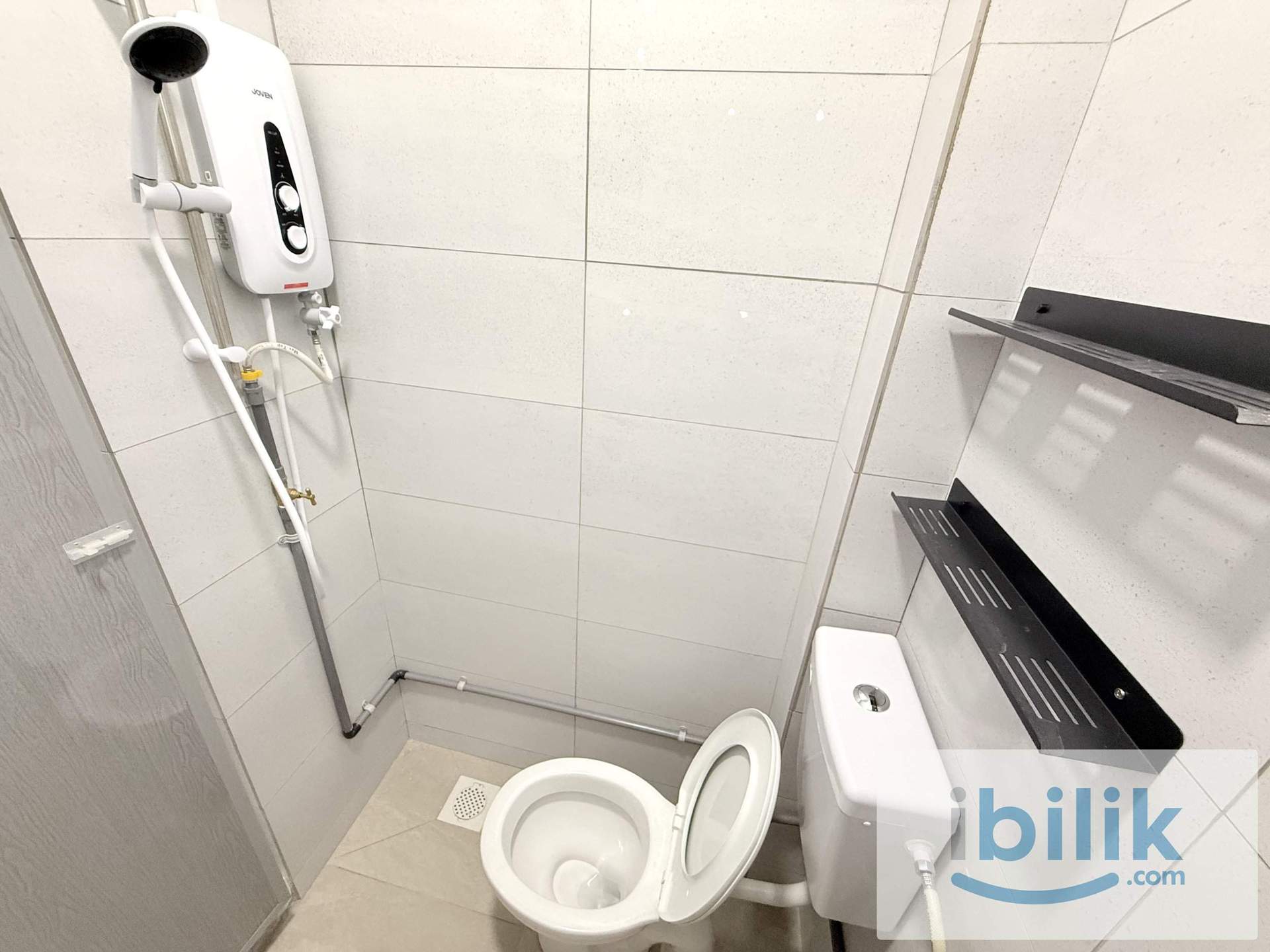 7MINS WALK TO LRT SS15 🚝 PREMIUM QUEEN ROOM FOR MIX GENDER UNIT ✨ NEAR INTI COLLEGE 🏢🛏️ PRIVATE QUEEN ROOM‼️ MIX GENDE - Image 1