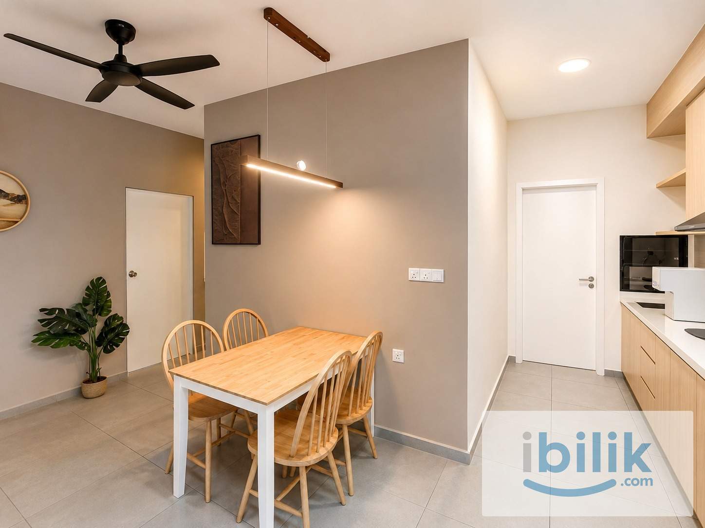 Small Room - Image 2