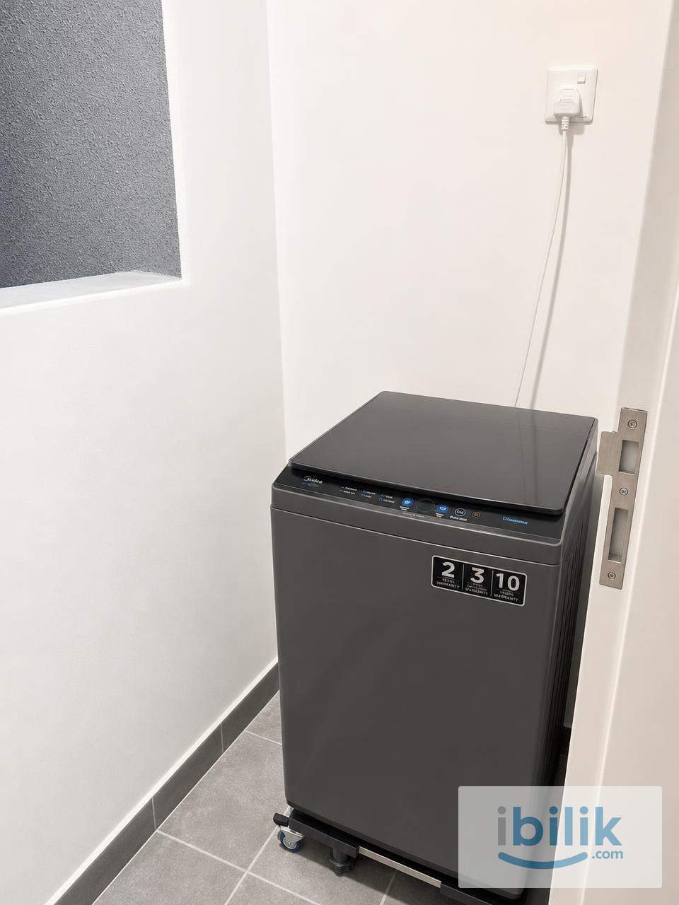 Small Room - Image 5