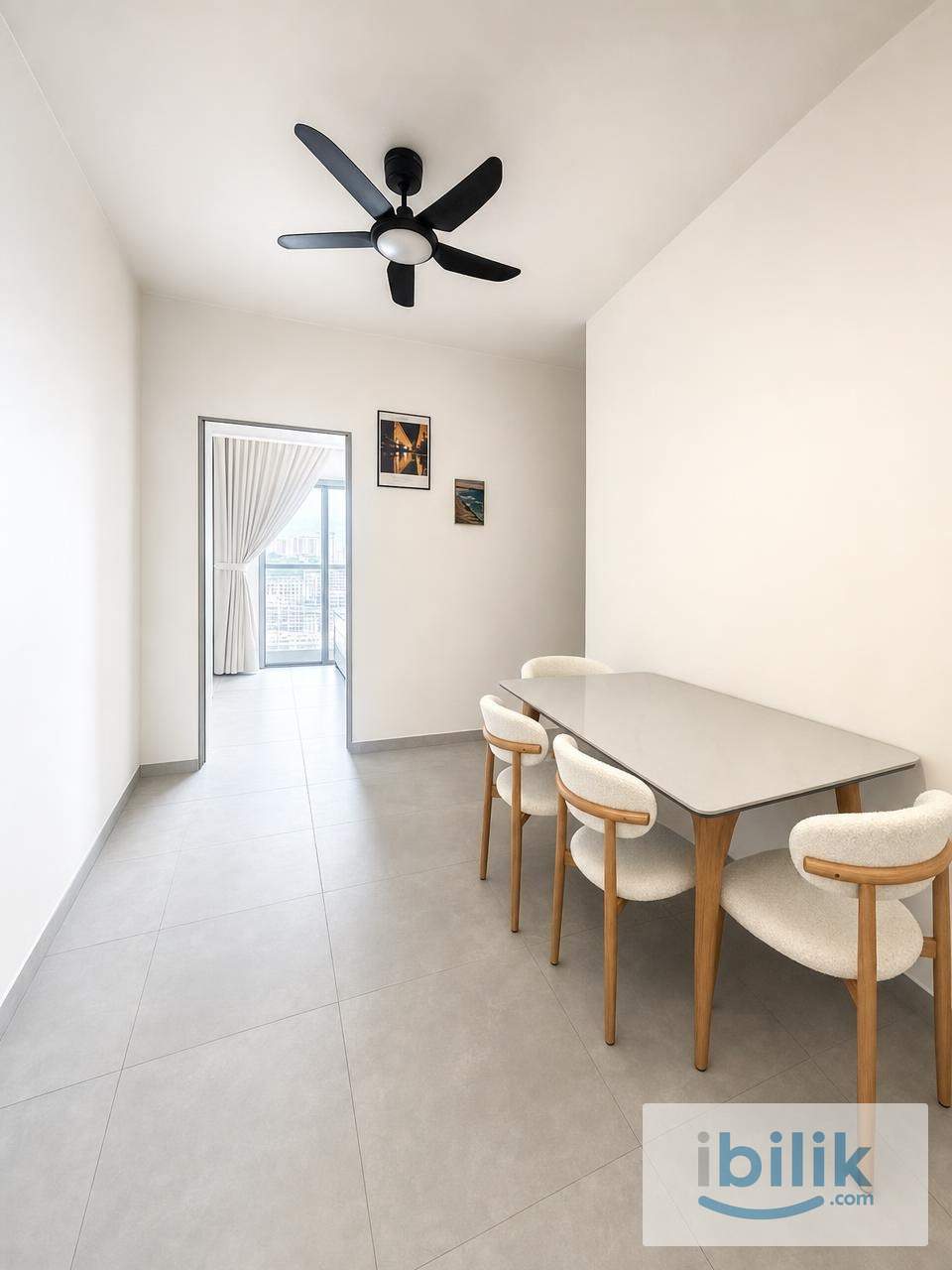 Medium Room - Image 3
