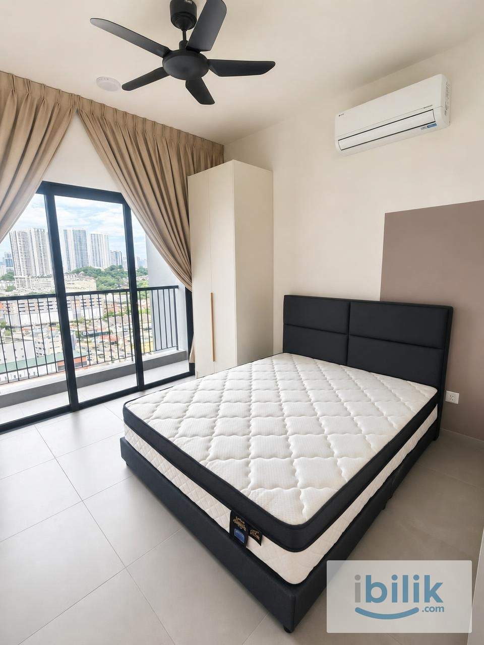 Balcony Room - Image 1