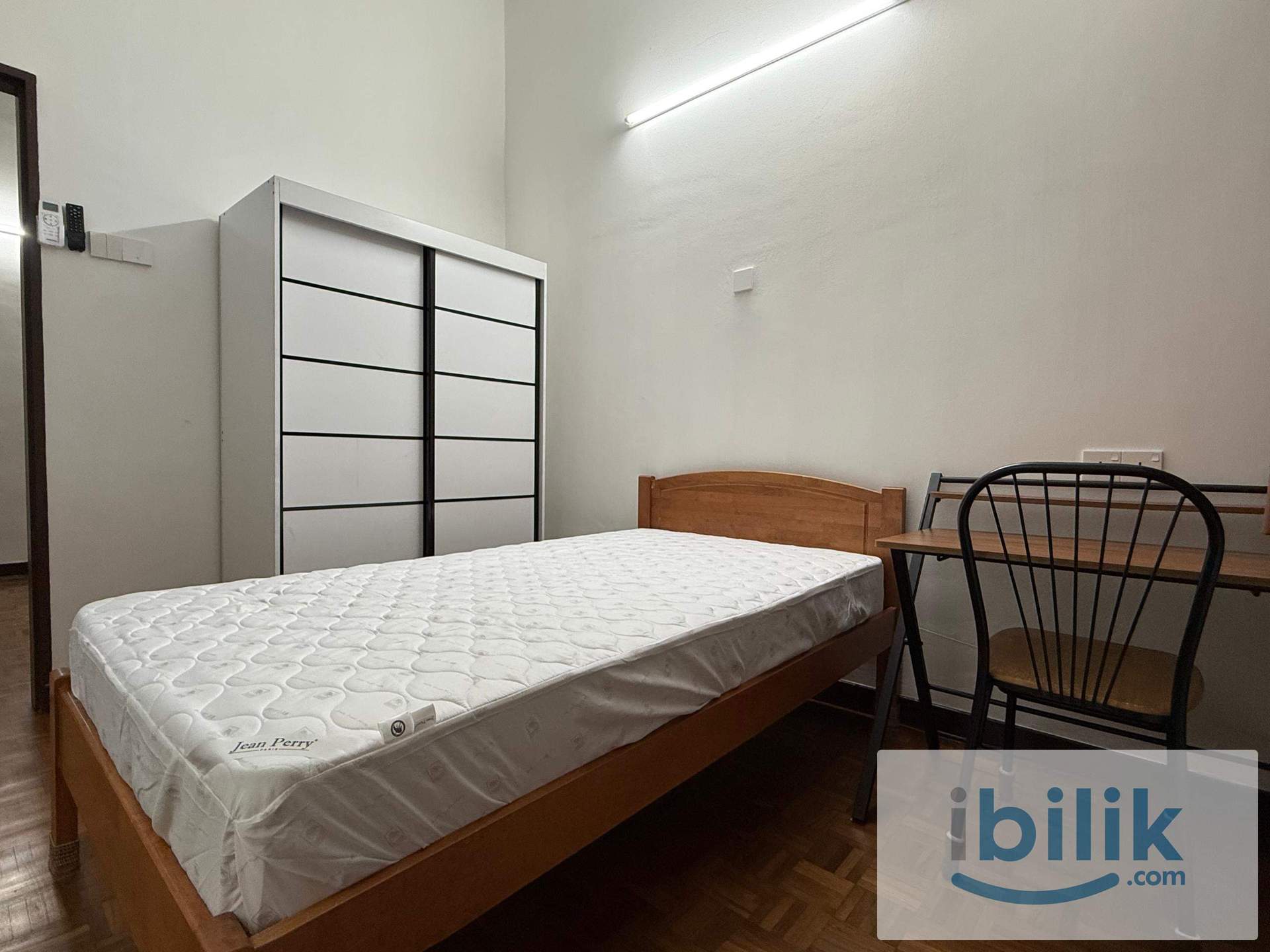 Bedrooms with Private Bathroom @ SS 2/22 - Image 2