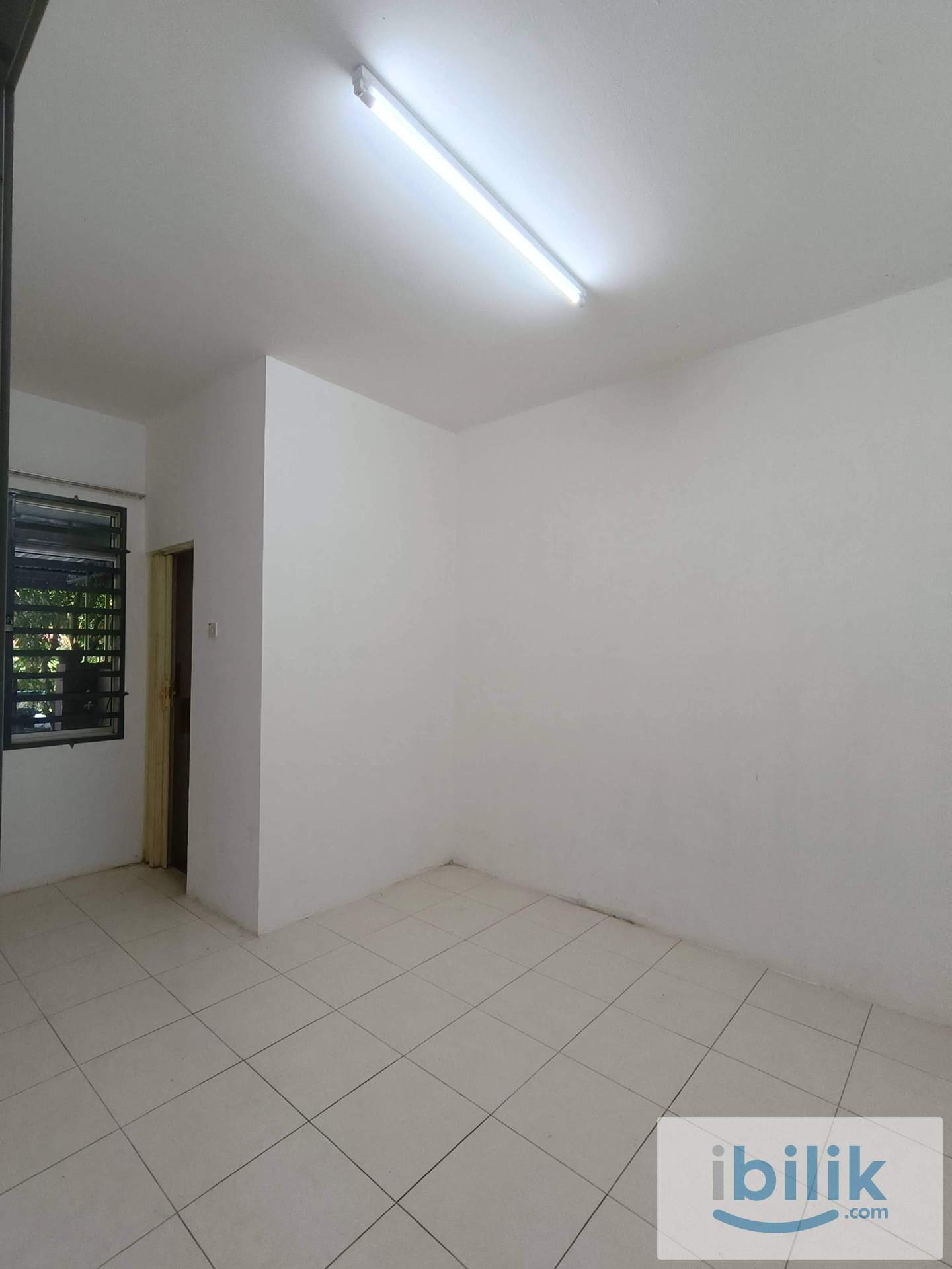 Single Storey for Rent @ Sale  - Image 4