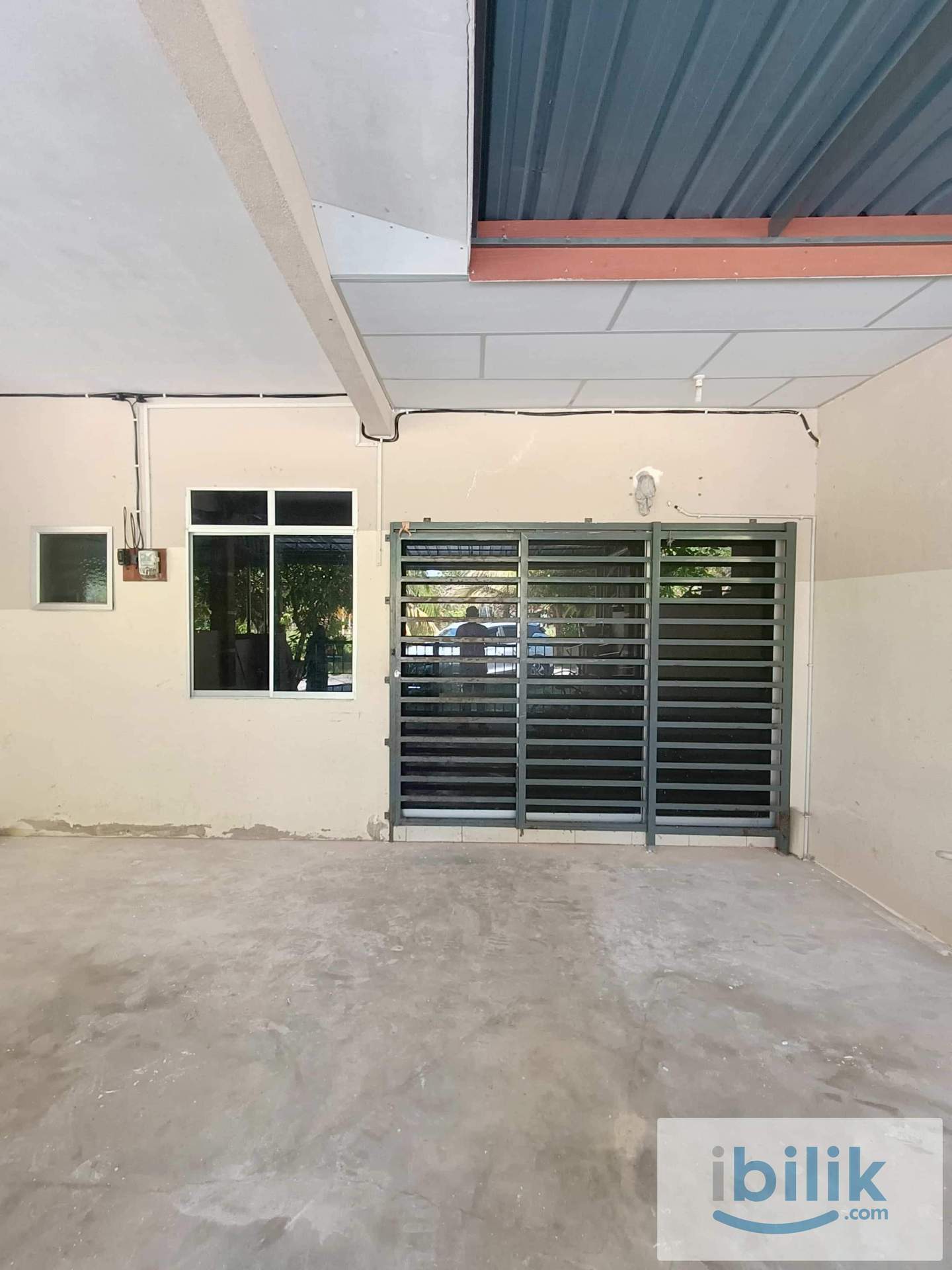 Single Storey for Rent @ Sale  - Image 1