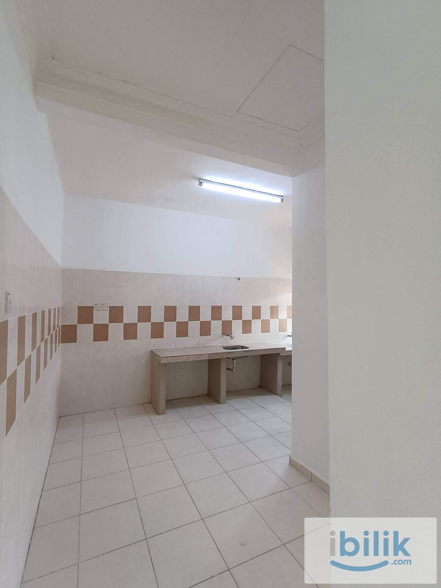 Single Storey for Rent @ Sale  - Image 9