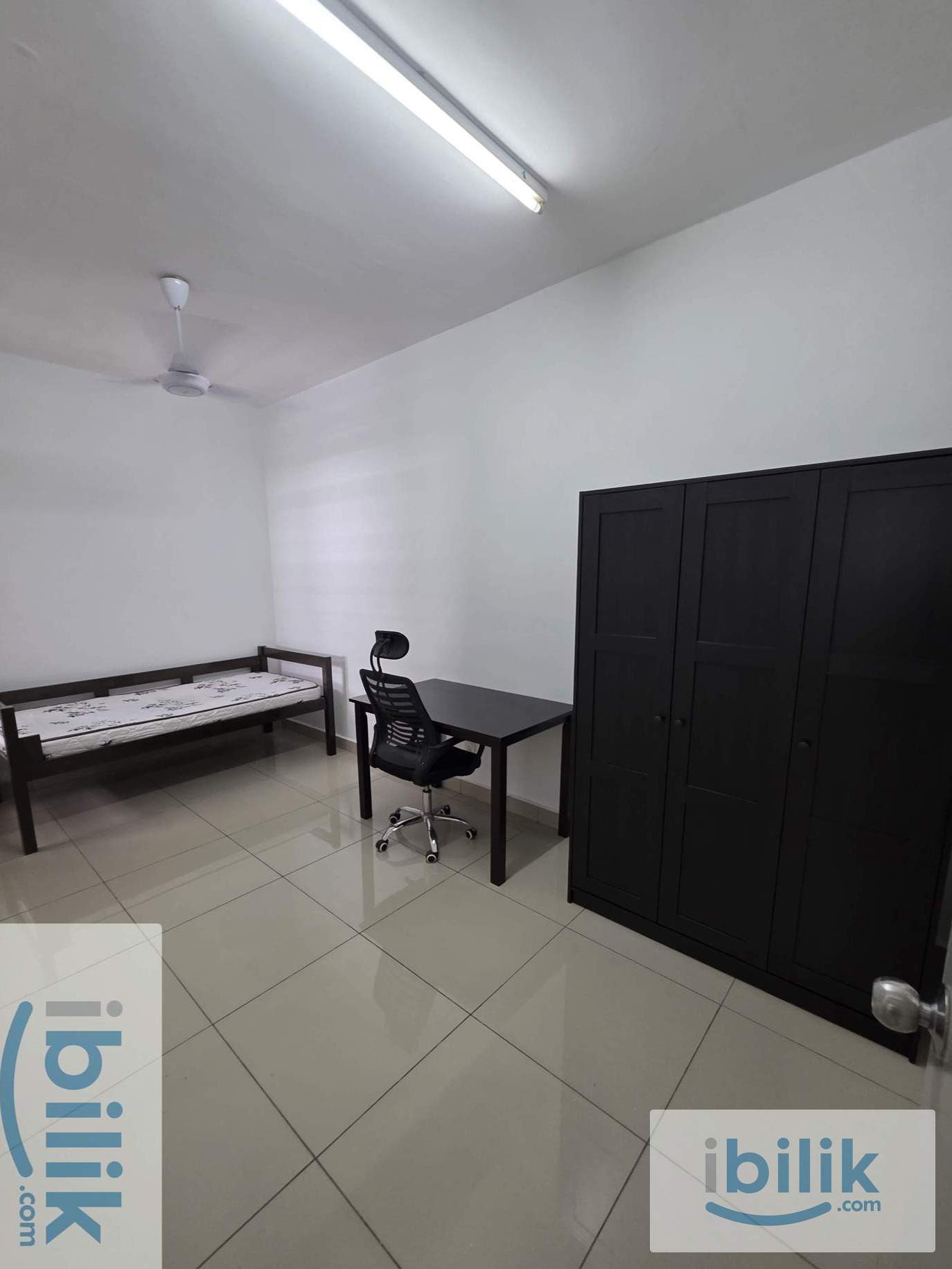 Single Room (Large), Newly Renovated (MRT Kota Damansara, Segi College, Segi University, Tropicana Hospital) - Image 3