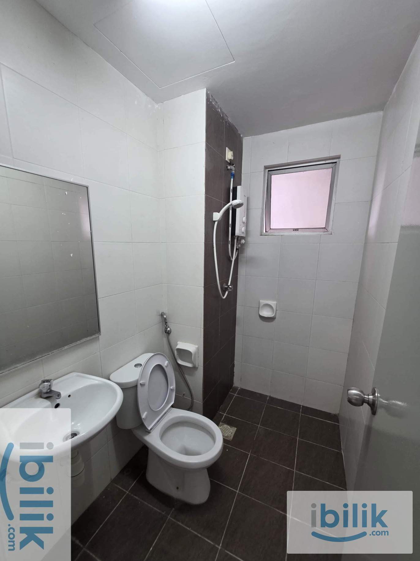 Single Room (Newly Renovated) MRT Kota Damansara, Segi College, Segi University, Tropicana Hospital - Image 2