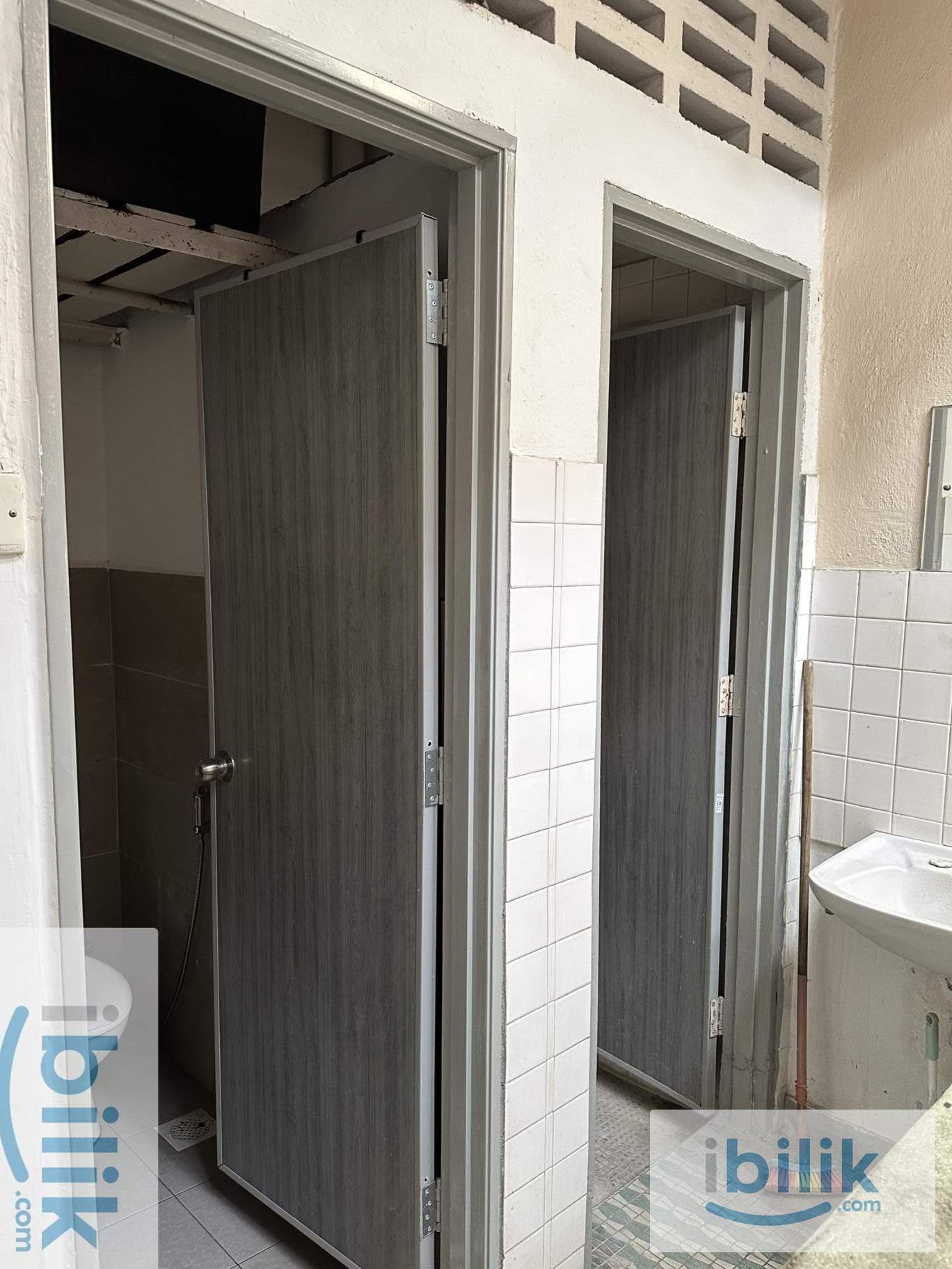 Middle Room For Rent @ Landed House near MRT Sentul Barat - Image 7
