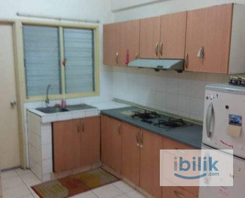 Fully furnished middle room at Pangsapuri Seri Indah near the Mines, KTM Serdang - Image 2