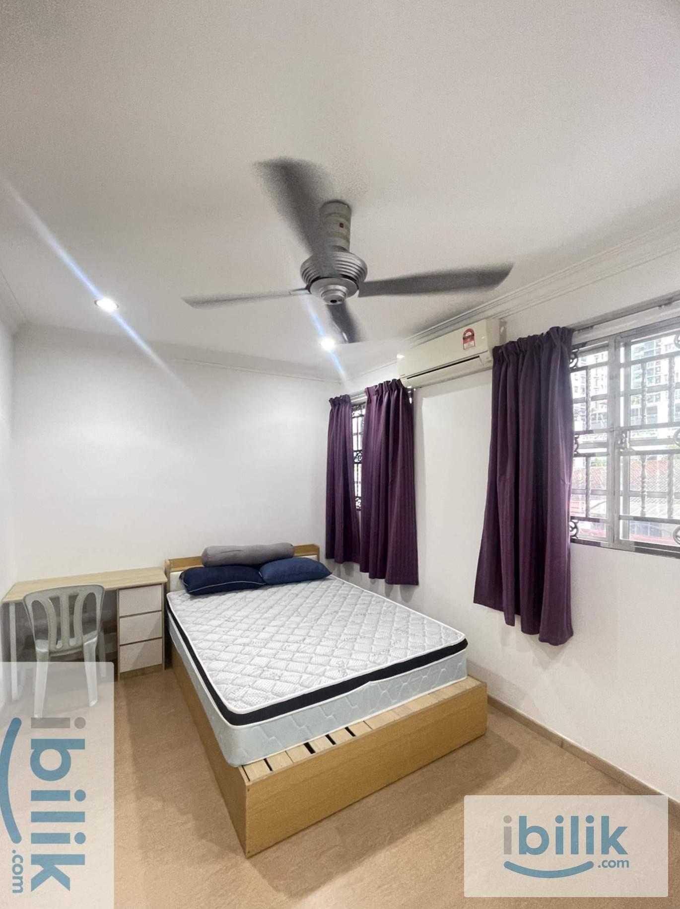 Master Room with toilet @ Selayang Jaya Double Storey - Image 1