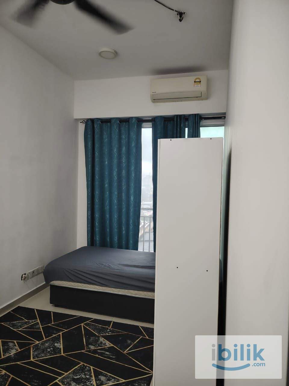 MASTER BEDROOM - Image 1