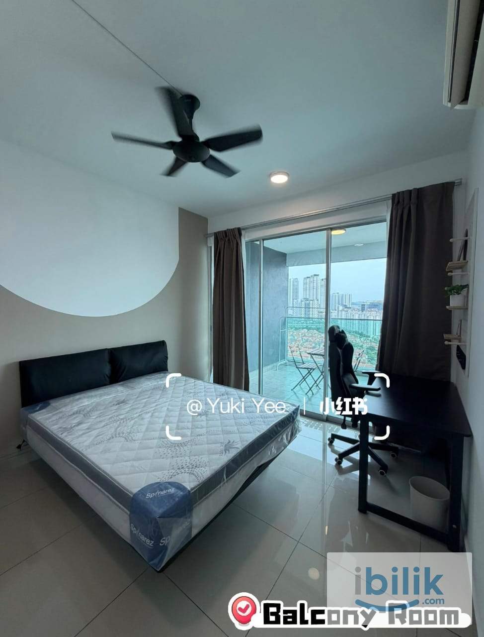 Big Balcony Medium Room - Image 1