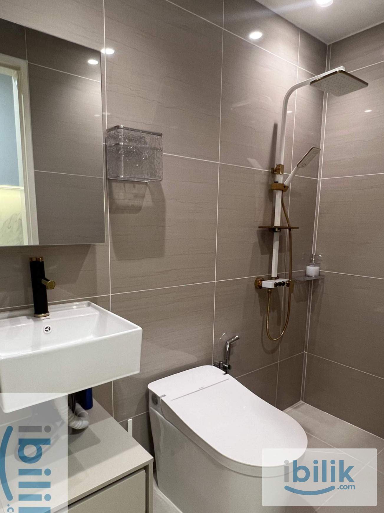 Kepong | Premium Interior Design & Beautiful Middle Room | Fully Furnished | Female Only - Image 6
