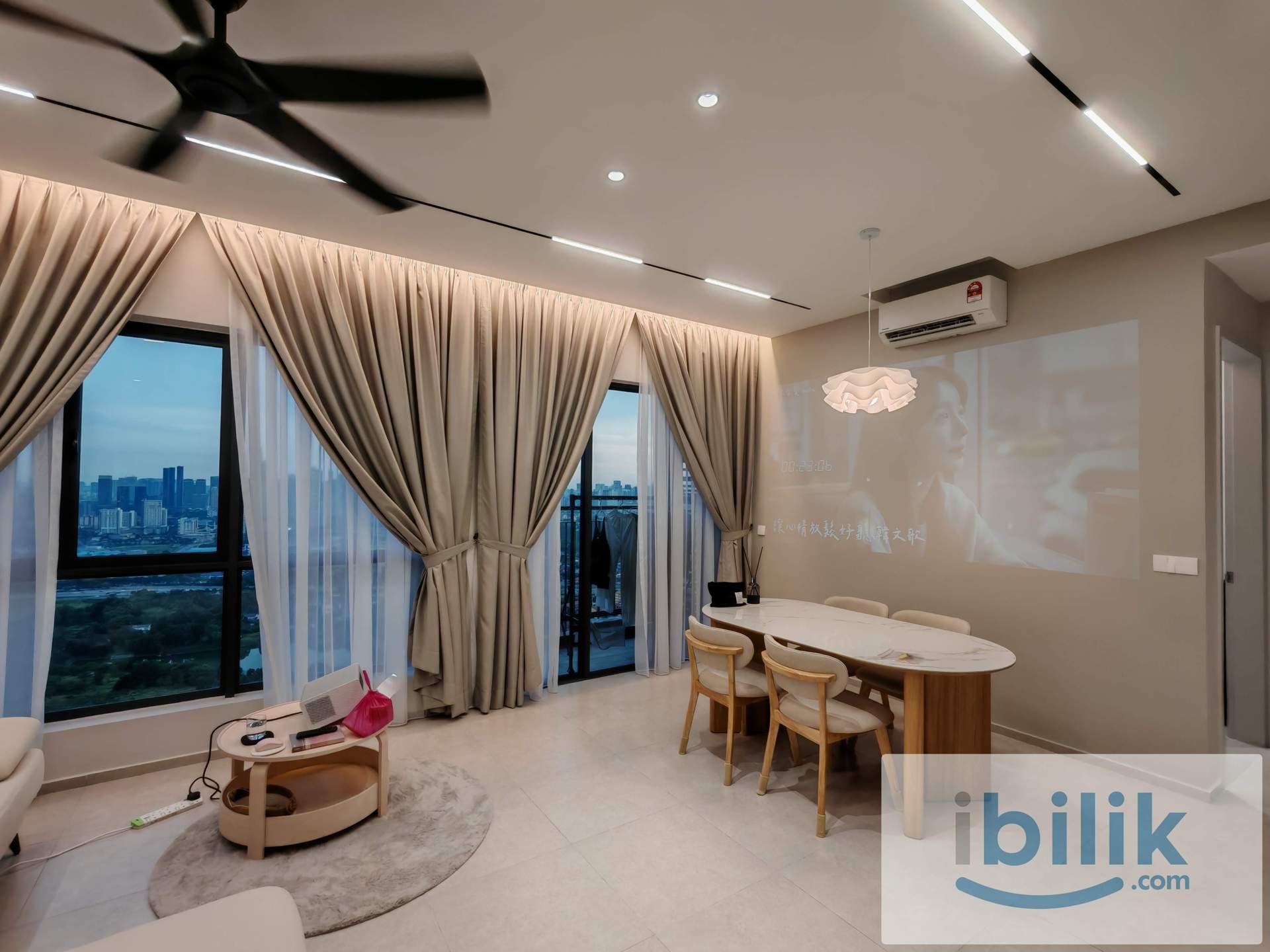 Single Bedroom - Image 1