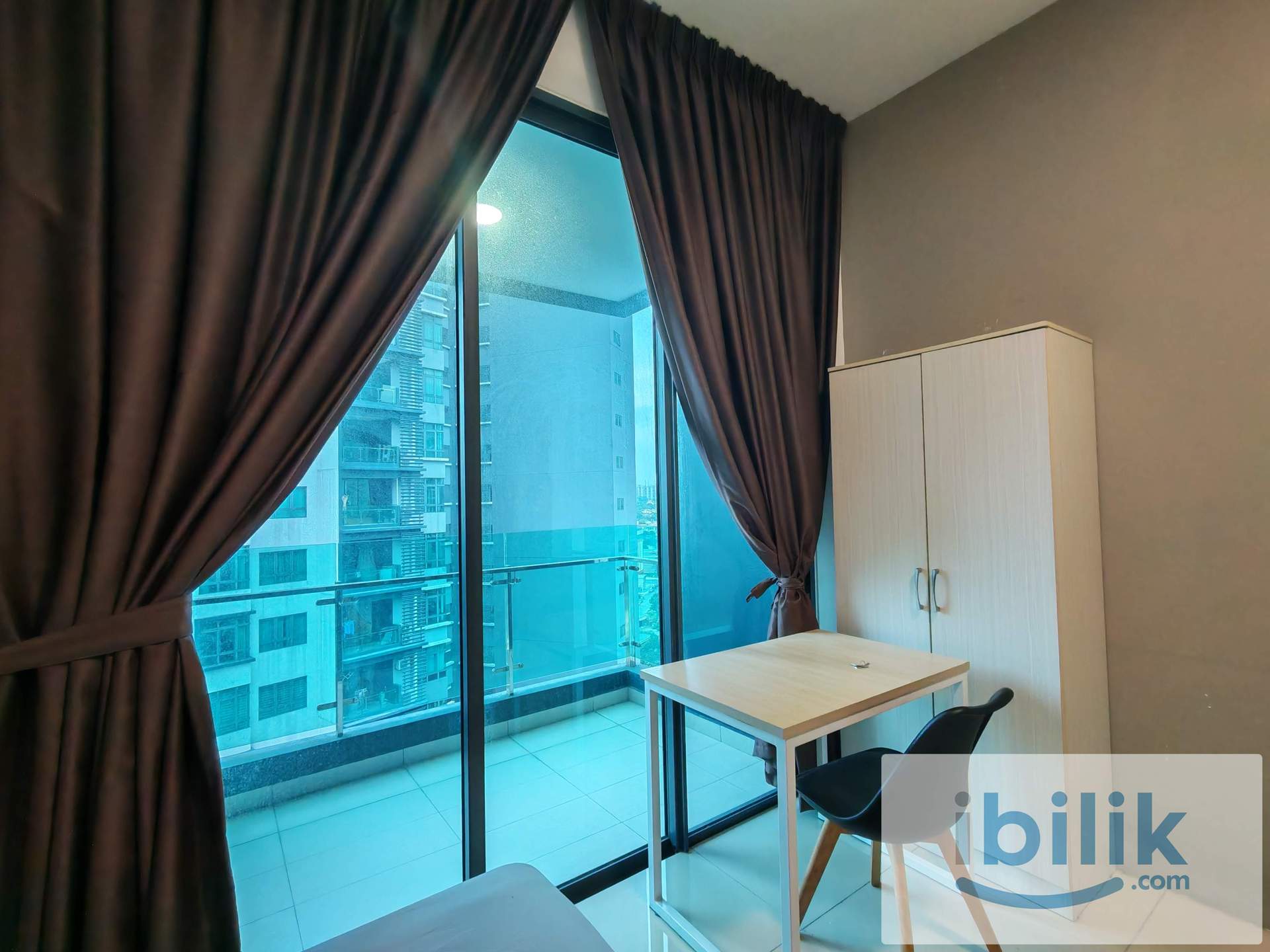 Balcony Room - Image 5