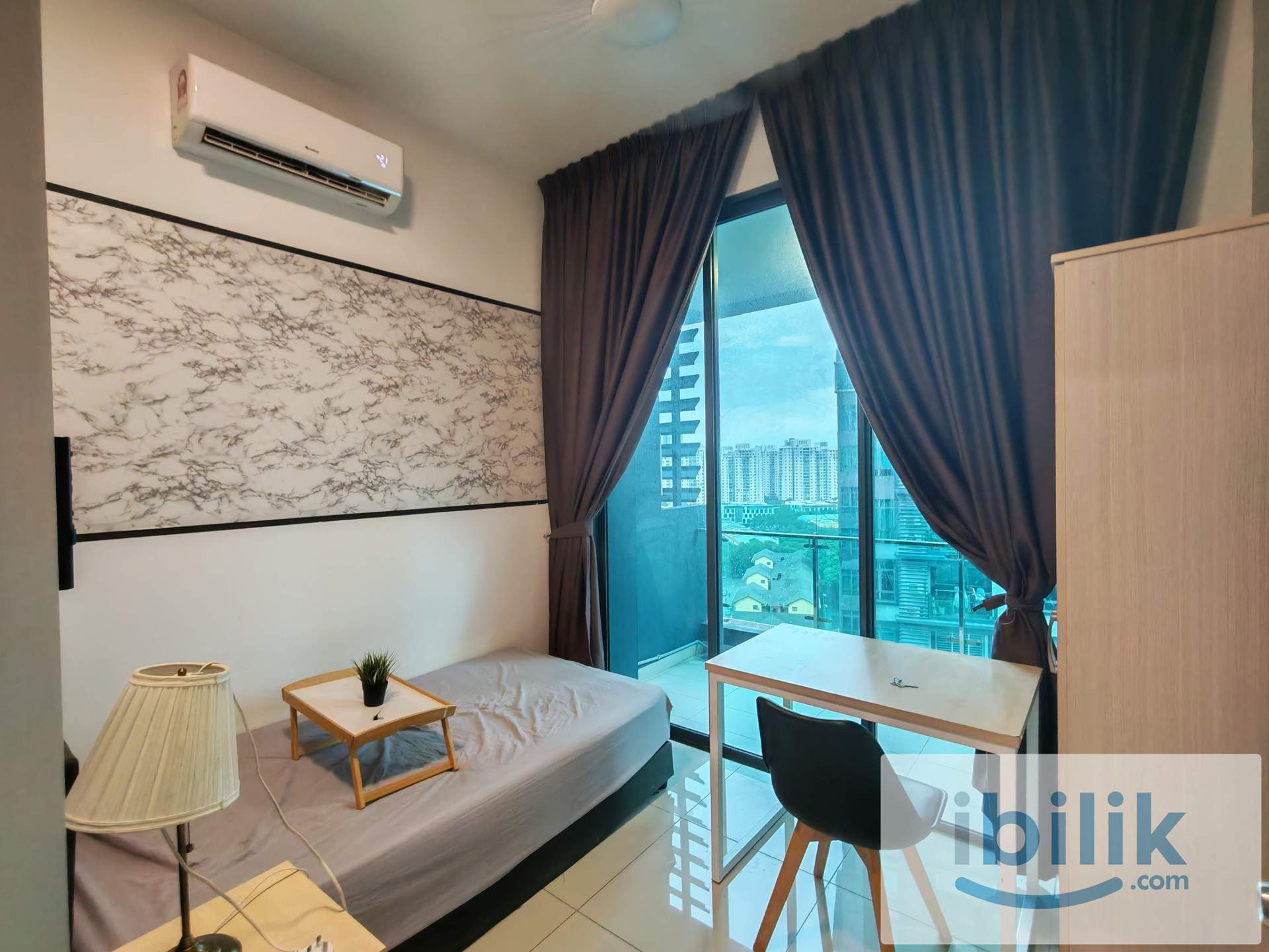 Balcony Room - Image 1