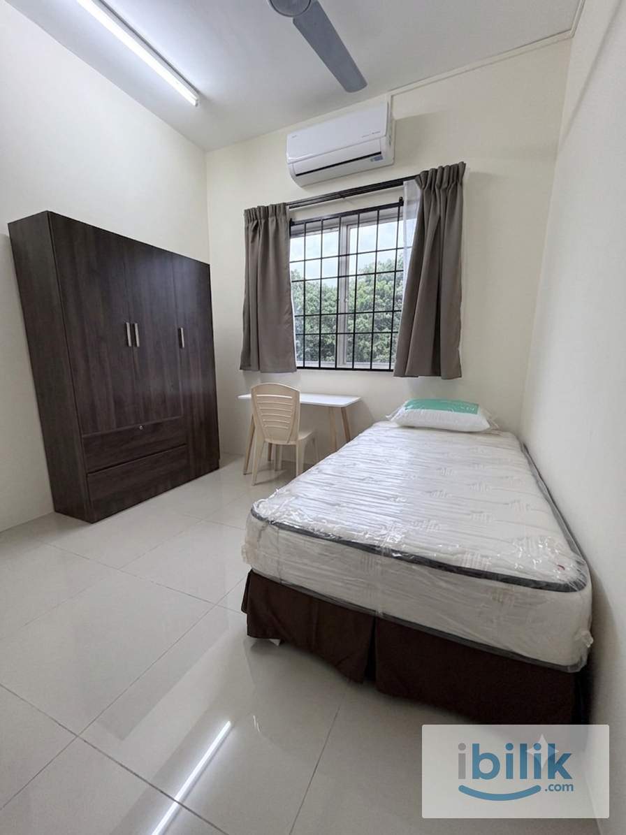 BILIK SEWA ALA HOMESTAY PANGSAPURI TAMAN TASIK UTAMA (FULLY FURNISHED WITH AIR-COND) - Image 1