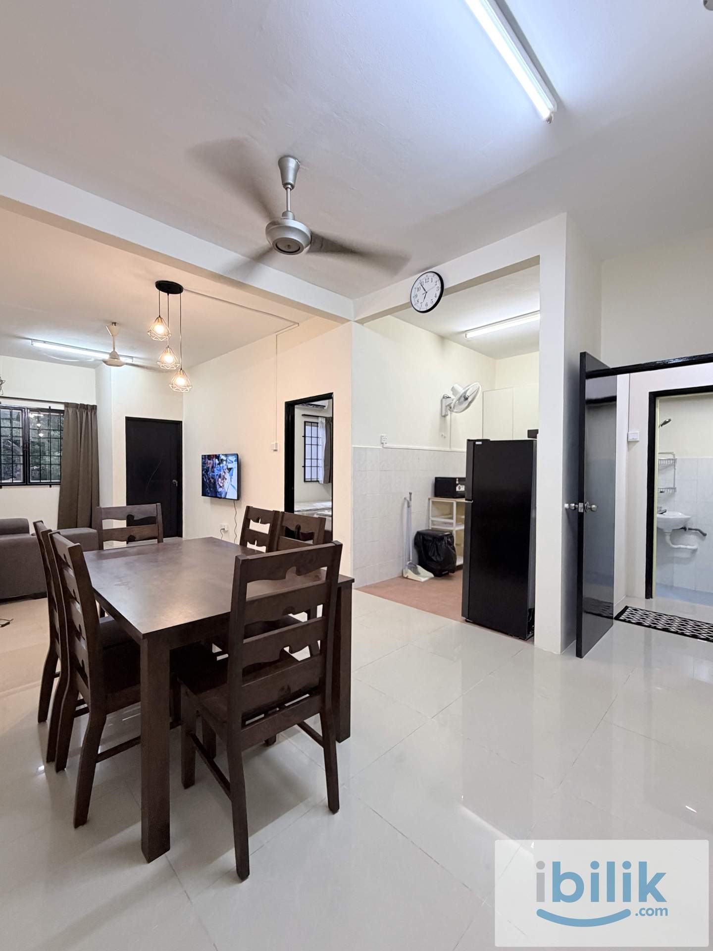 BILIK SEWA ALA HOMESTAY PANGSAPURI TAMAN TASIK UTAMA (FULLY FURNISHED WITH AIR-COND) - Image 2