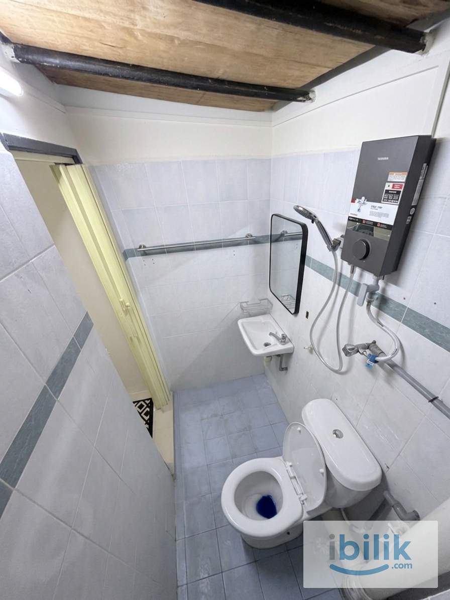 BILIK SEWA ALA HOMESTAY PANGSAPURI TAMAN TASIK UTAMA (FULLY FURNISHED WITH AIR-COND) - Image 6