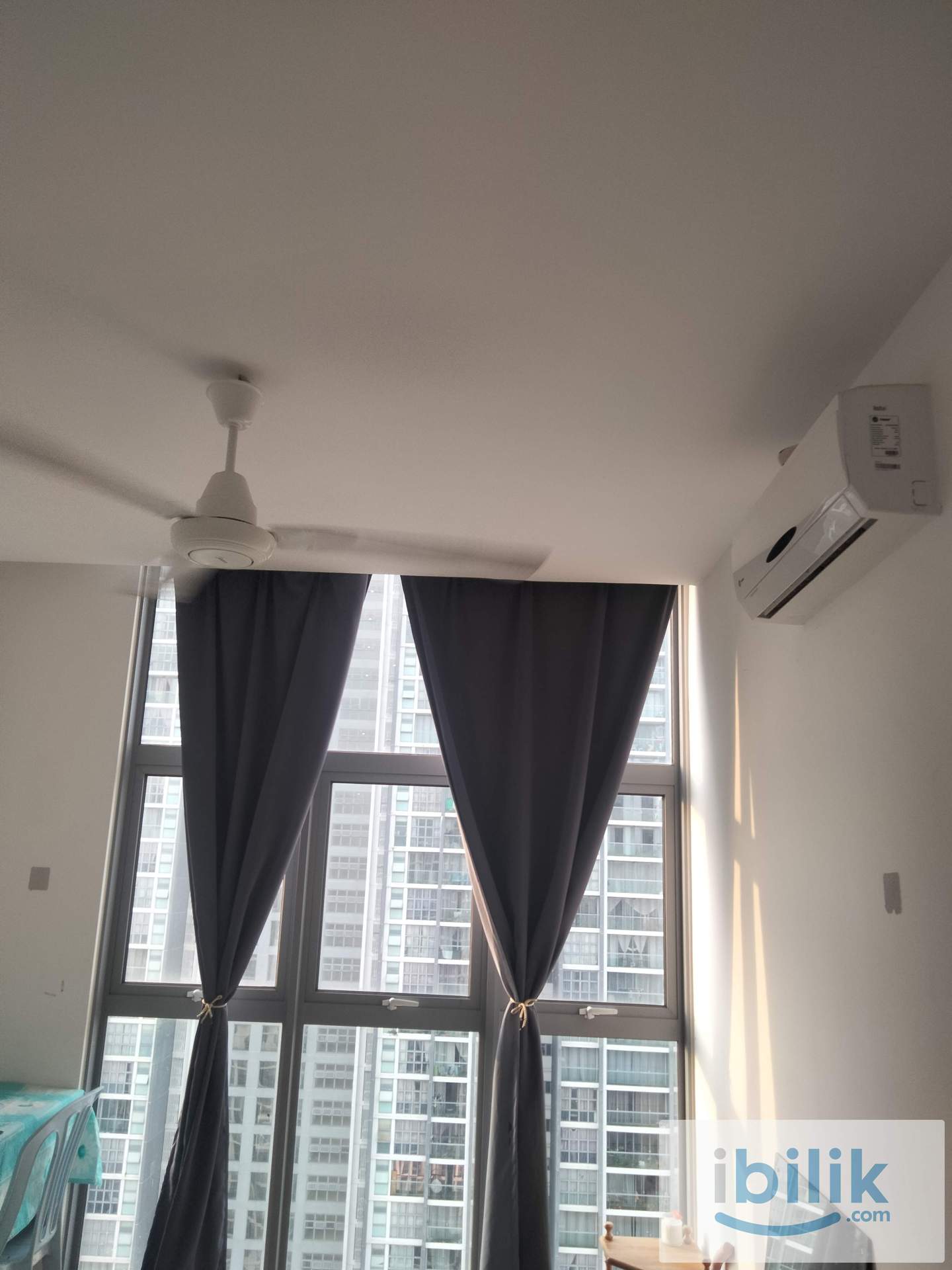 Medium Room with Private bathroom  - Image 3