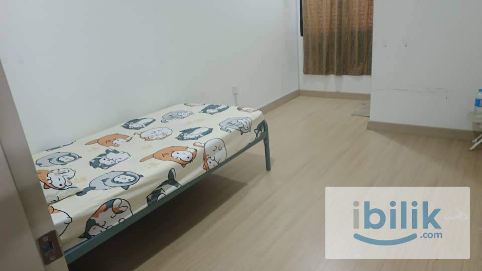 Room, Bandar Serenia - Image 5